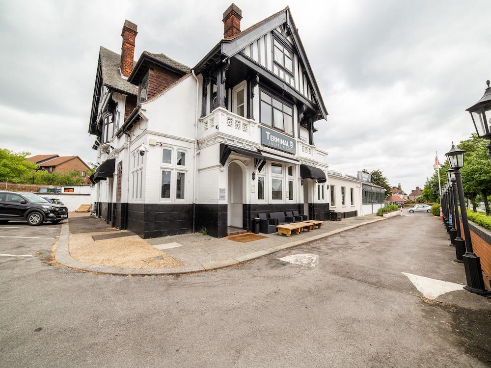 Hotel Oyo Osterley Park Isleworth Esterno foto