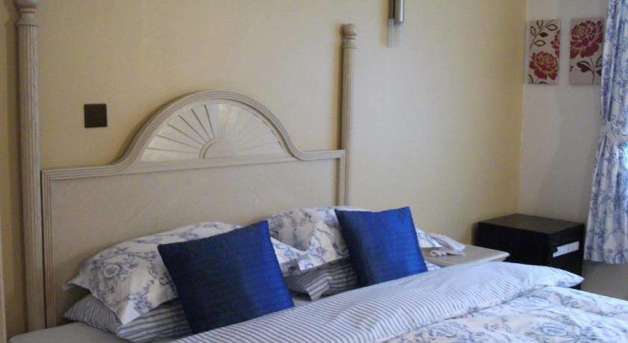 Hotel Oyo Osterley Park Isleworth Esterno foto